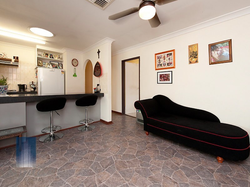 1 Mayo Court, Parkwood WA 6147