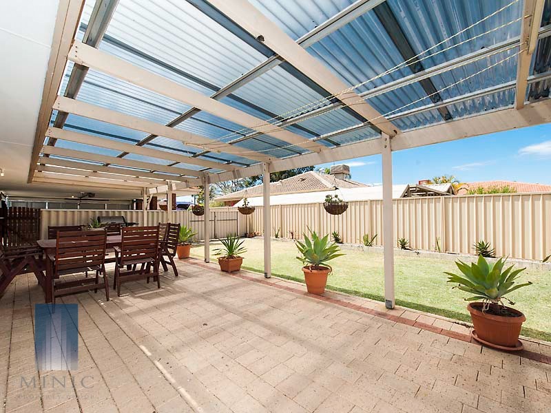 22 Quarram Way, Gosnells WA 6110