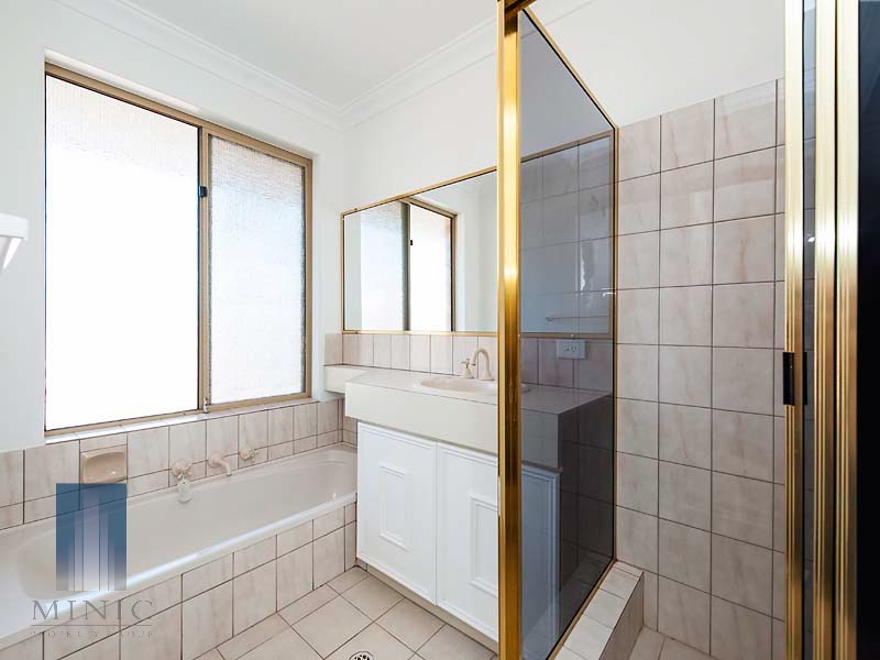 220B High Road, Riverton WA 6148