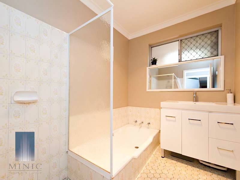 493 High Road, Parkwood WA 6147