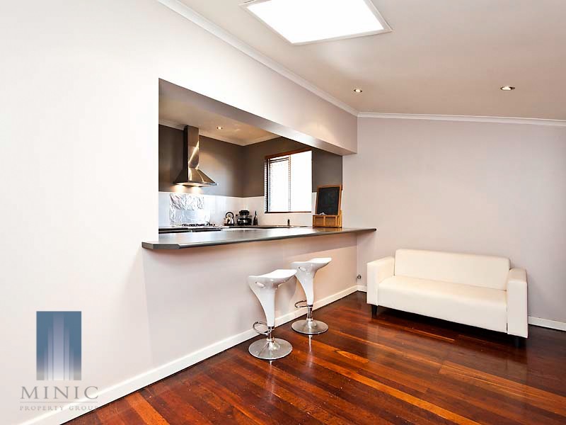 26 Teaguer Street, Wilson WA 6107