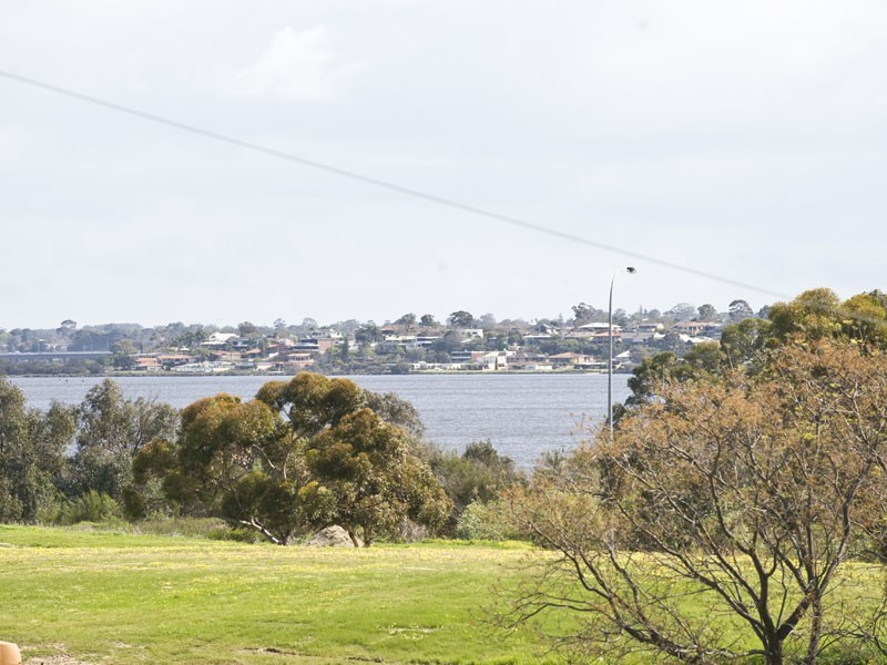 26 Teaguer Street, Wilson WA 6107