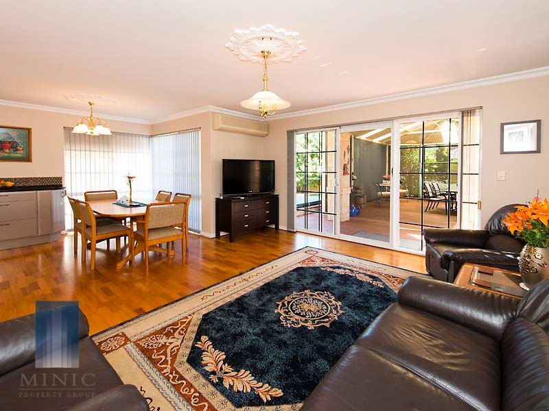 2/455 Riverton Drive East, Riverton WA 6148