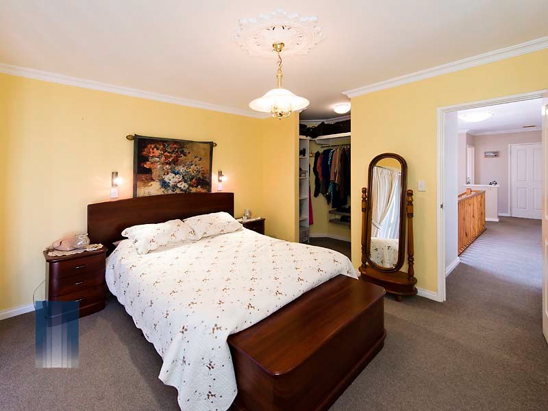 2/455 Riverton Drive East, Riverton WA 6148