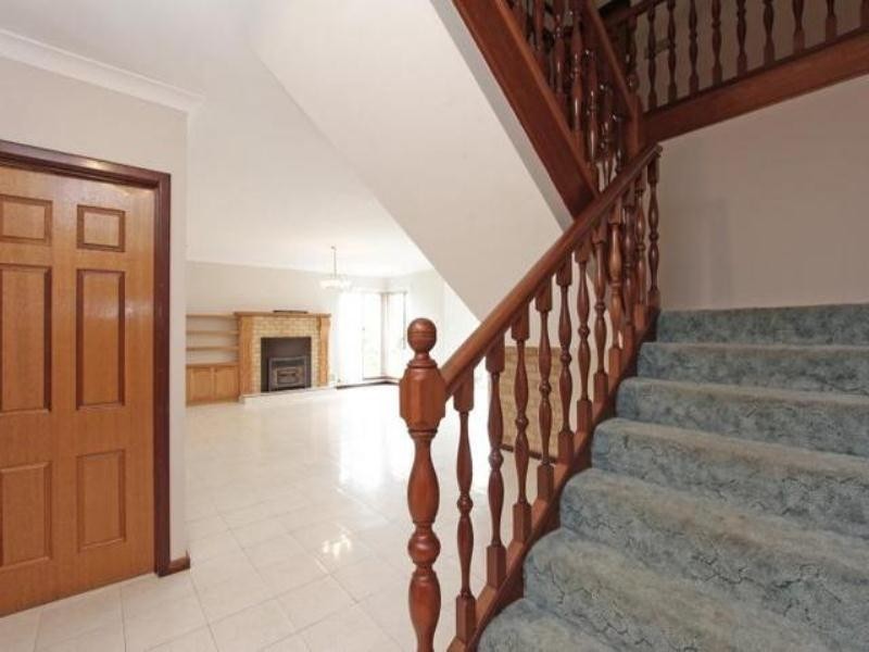 24 Hawkesbury Drive, Willetton WA 6155