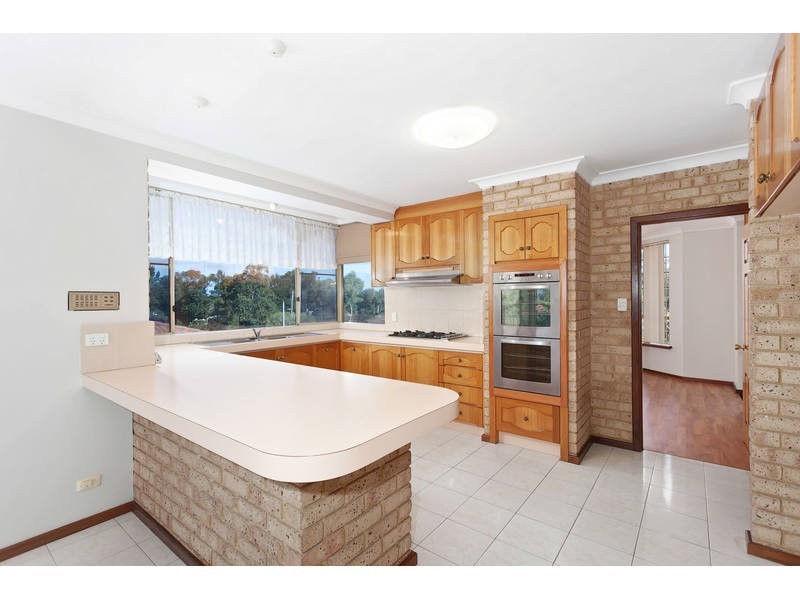 24 Hawkesbury Drive, Willetton WA 6155