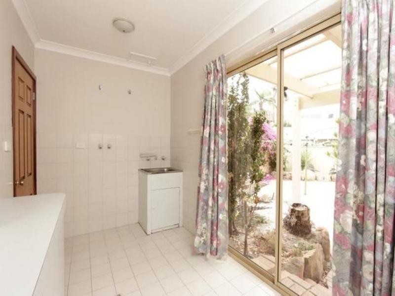 24 Hawkesbury Drive, Willetton WA 6155