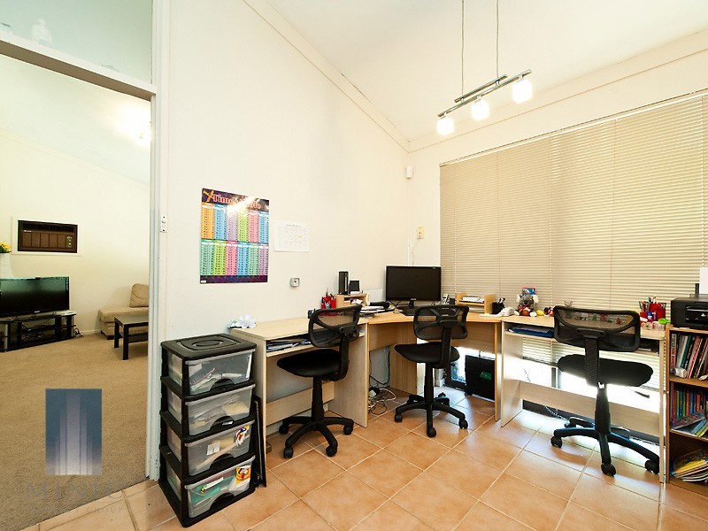 37 Cosmelia Way, Parkwood WA 6147