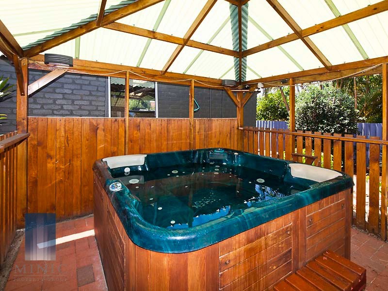 96 Bungaree Road, Wilson WA 6107