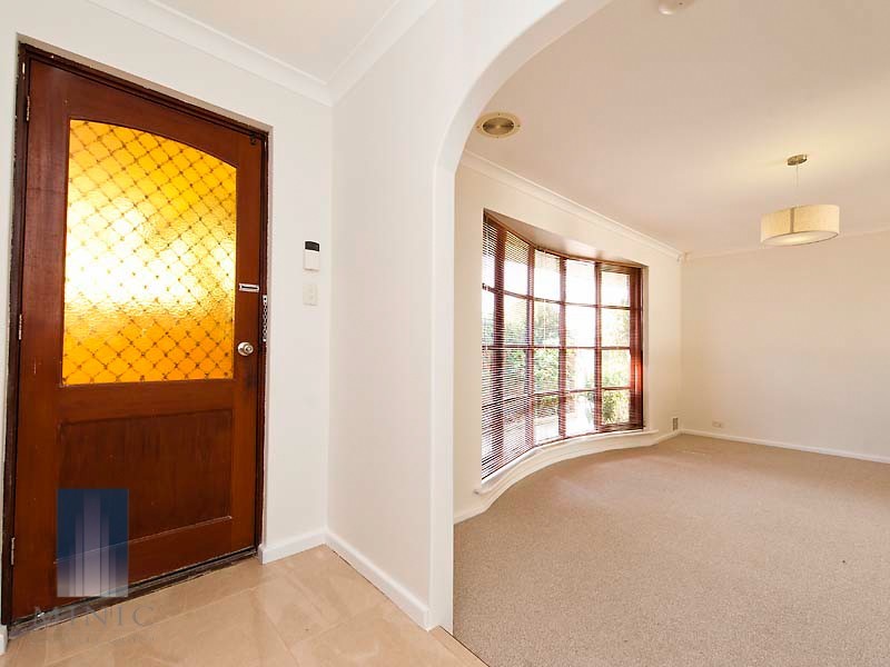 13 Meadowbrook Drive, Parkwood WA 6147