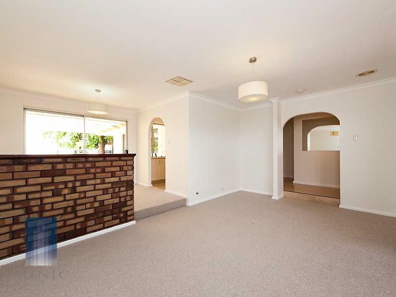 13 Meadowbrook Drive, Parkwood WA 6147