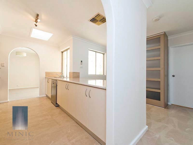 13 Meadowbrook Drive, Parkwood WA 6147