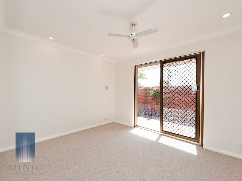 13 Meadowbrook Drive, Parkwood WA 6147