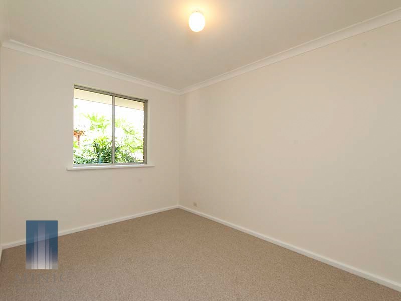 13 Meadowbrook Drive, Parkwood WA 6147