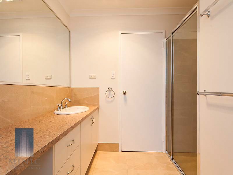 13 Meadowbrook Drive, Parkwood WA 6147