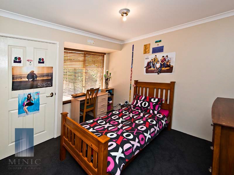 1 Winter Drive, Thornlie WA 6108