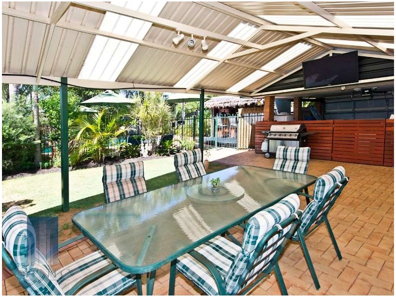 1 Winter Drive, Thornlie WA 6108