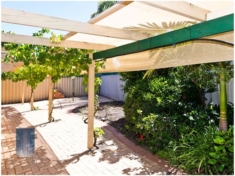 1 Winter Drive, Thornlie WA 6108