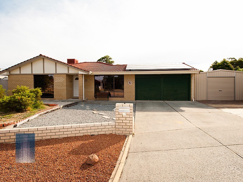 16 Calleen Court, Wilson WA 6107