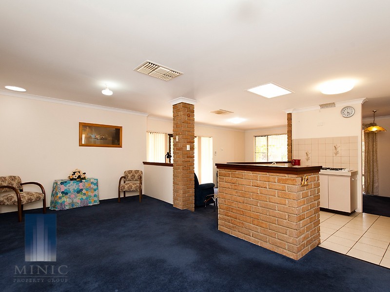 16 Calleen Court, Wilson WA 6107