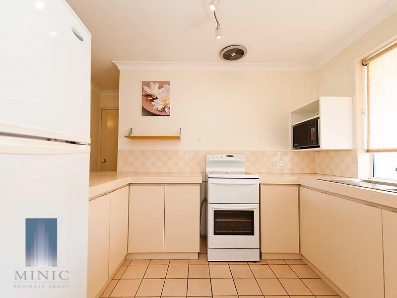 Unit 39/2 Pinewood Avenue, Kardinya WA 6163