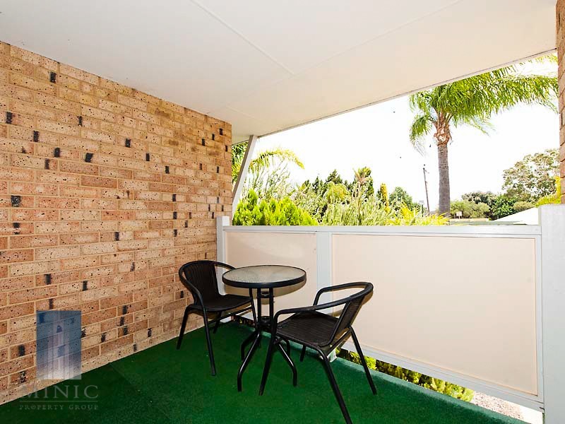 Unit 39/2 Pinewood Avenue, Kardinya WA 6163