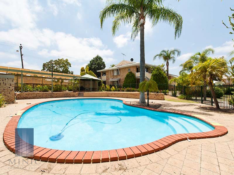 Unit 39/2 Pinewood Avenue, Kardinya WA 6163