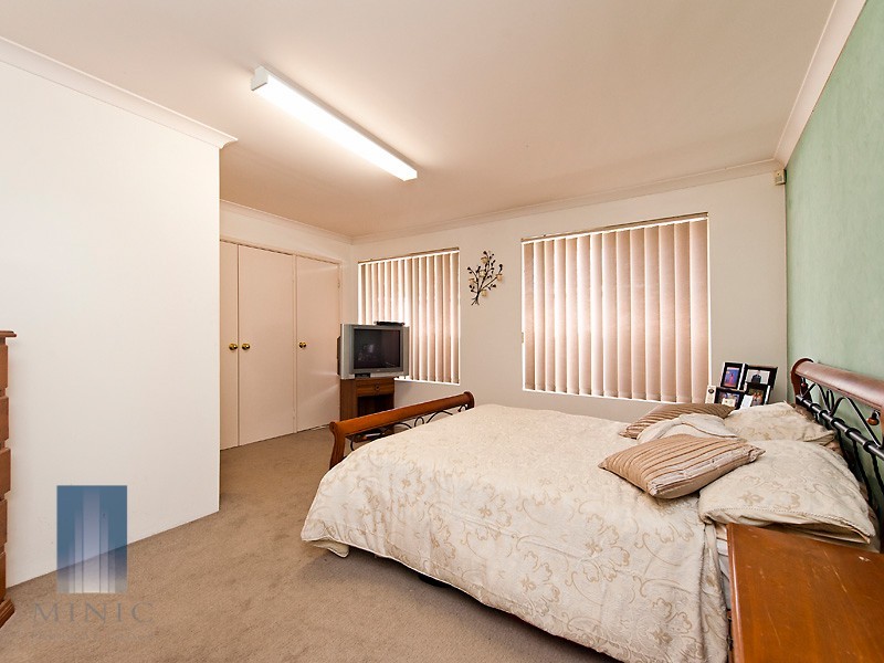 21B Parklands Square, Riverton WA 6148