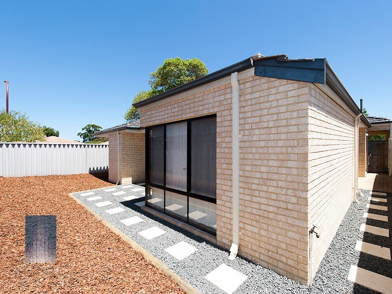 10 Mitchell Street, Bentley WA 6102