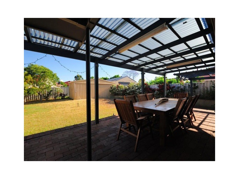6 Parkhill Way, Wilson WA 6107