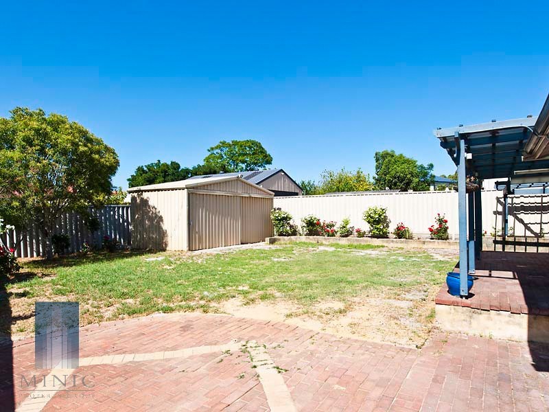 6 Parkhill Way, Wilson WA 6107