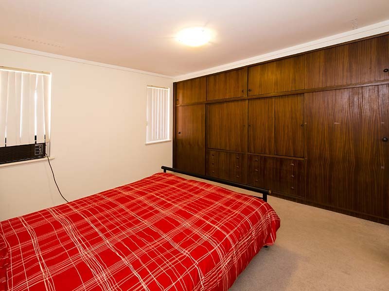 31 Tricourt Grove, Riverton WA 6148