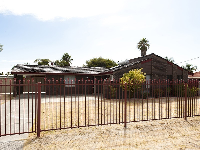 65 Cortis Way, Langford WA 6147