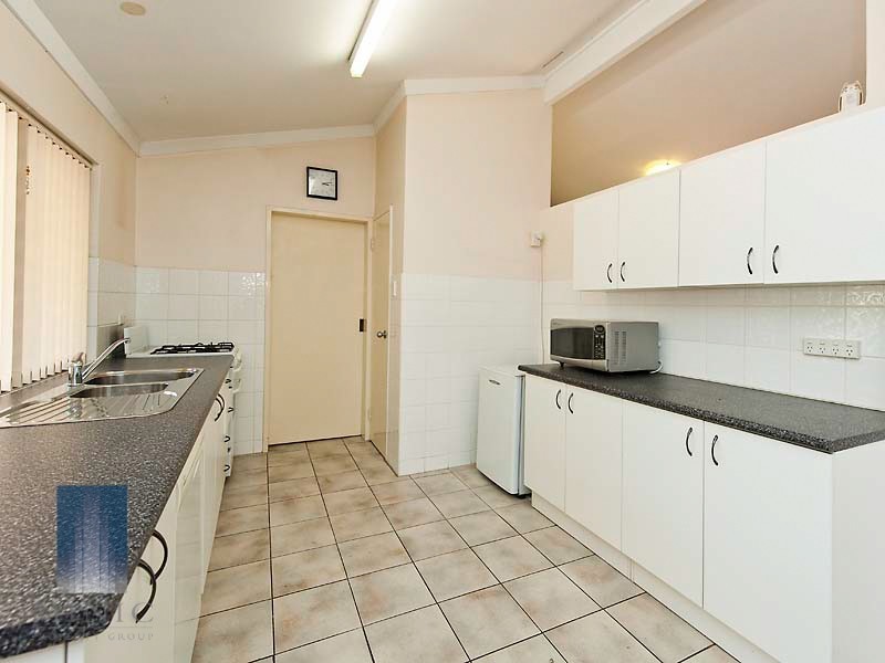 62 Periwinkle Way, Parkwood WA 6147