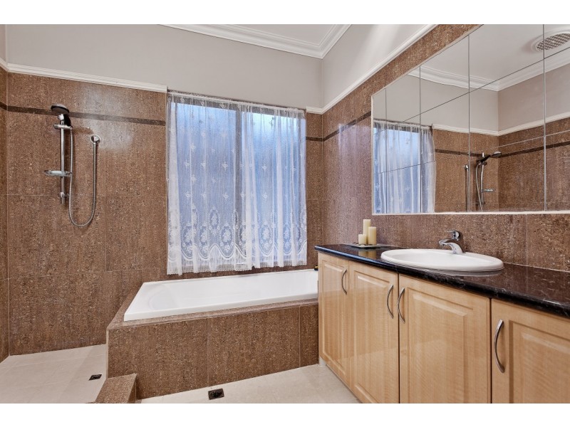 16 Cherub Terrace, Atwell WA 6164