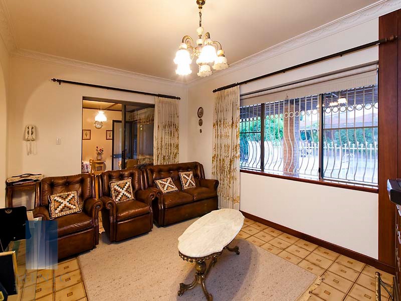 17 Deverell Way, Bentley WA 6102