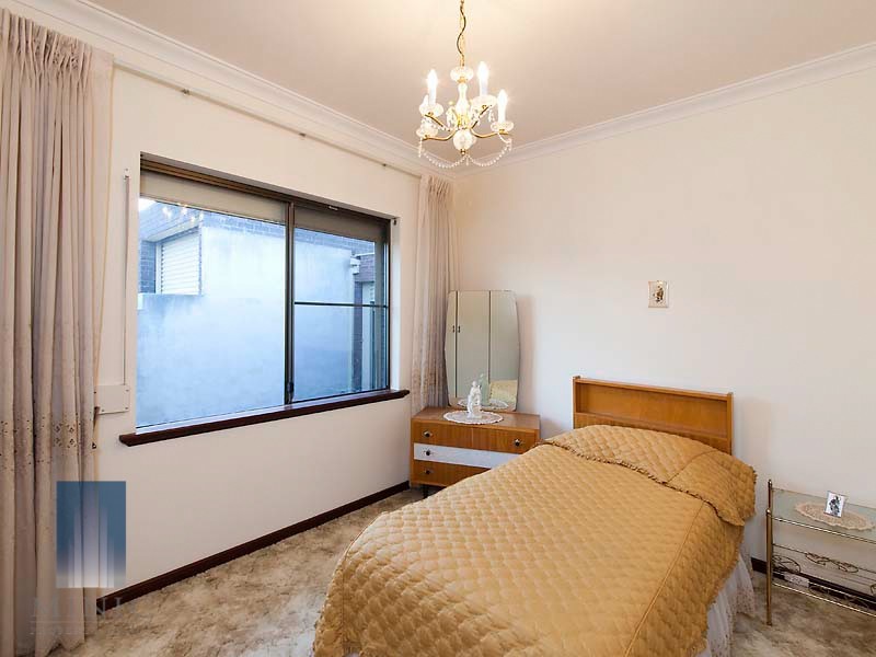 17 Deverell Way, Bentley WA 6102