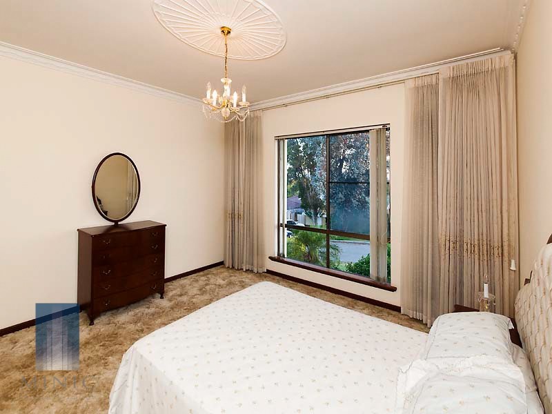 17 Deverell Way, Bentley WA 6102