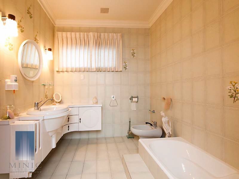 17 Deverell Way, Bentley WA 6102