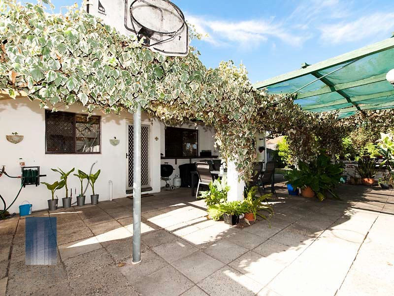 66 Manning Road, Wilson WA 6107