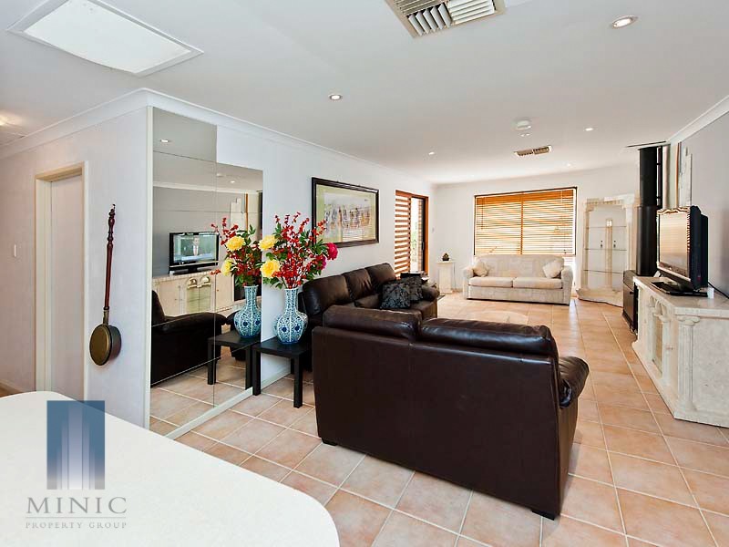 7 Bardwell Street, Thornlie WA 6108