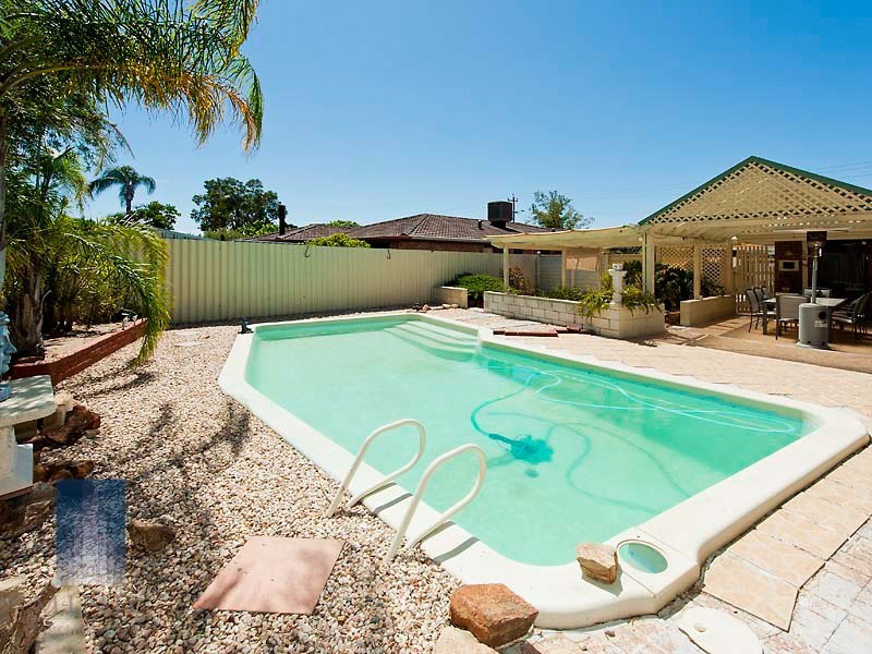 7 Bardwell Street, Thornlie WA 6108