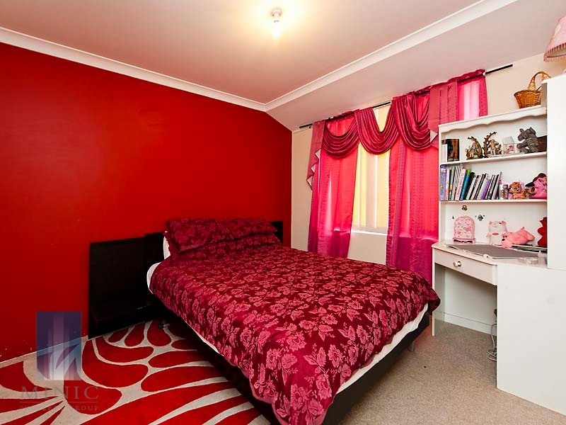 5 Nunton Place, Port Kennedy WA 6172