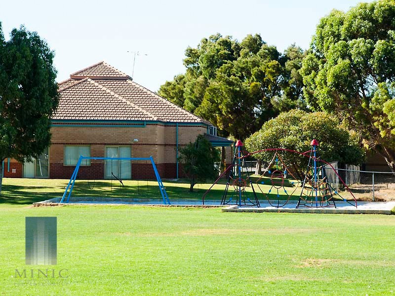 5 Nunton Place, Port Kennedy WA 6172