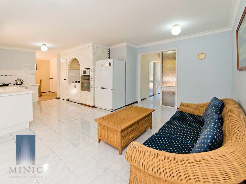 32 Burrendah Boulevard, Willetton WA 6155