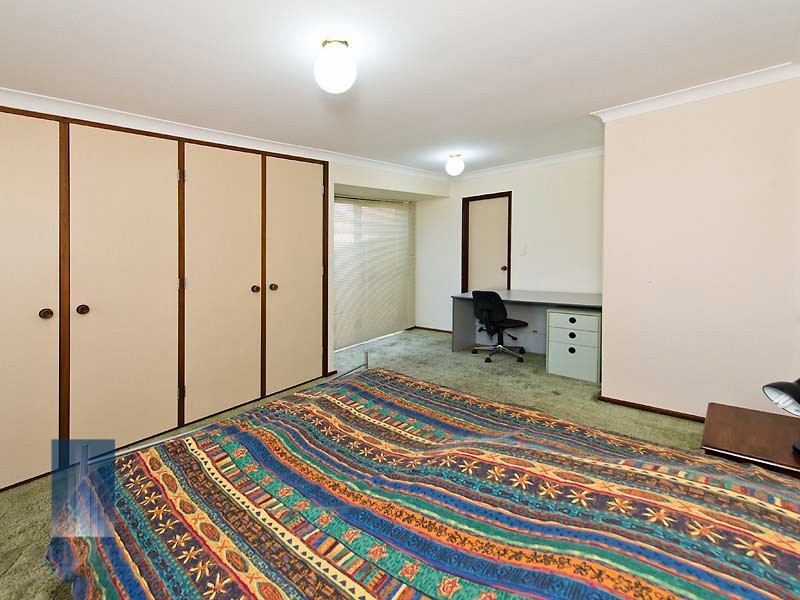 32 Burrendah Boulevard, Willetton WA 6155