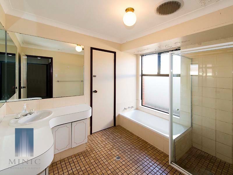 32 Burrendah Boulevard, Willetton WA 6155