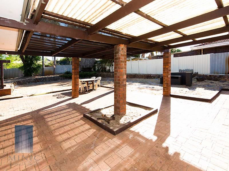 32 Burrendah Boulevard, Willetton WA 6155