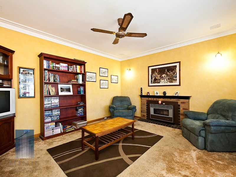 8 Wilpon Street, Beckenham WA 6107