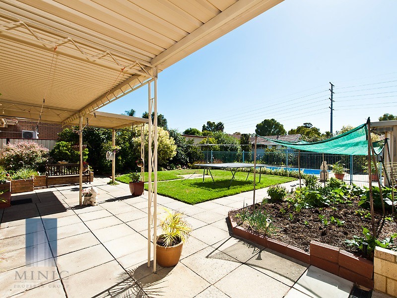 8 Wilpon Street, Beckenham WA 6107